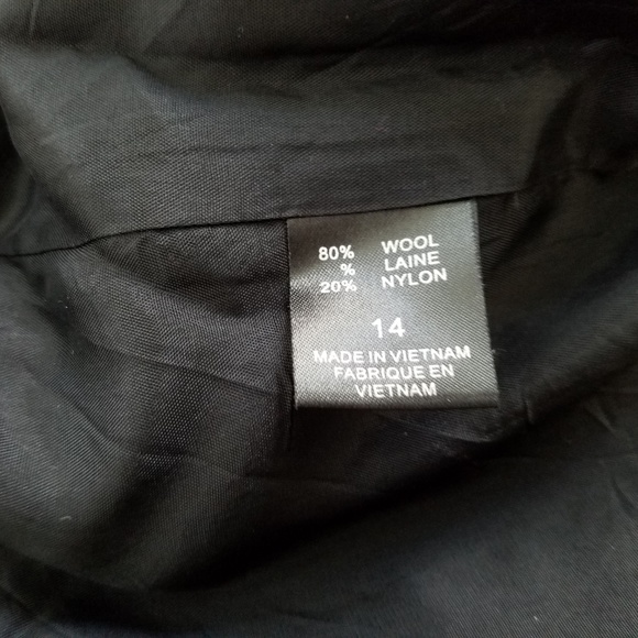 Very smart winter woolen skirt. - Picture 6 of 6